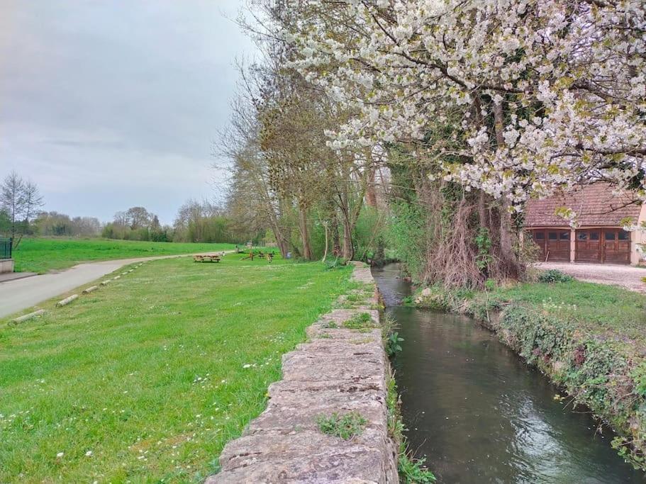 Gite La Vie Au Vert Spacieux Et Autonome Malay-le-Grand Extérieur photo